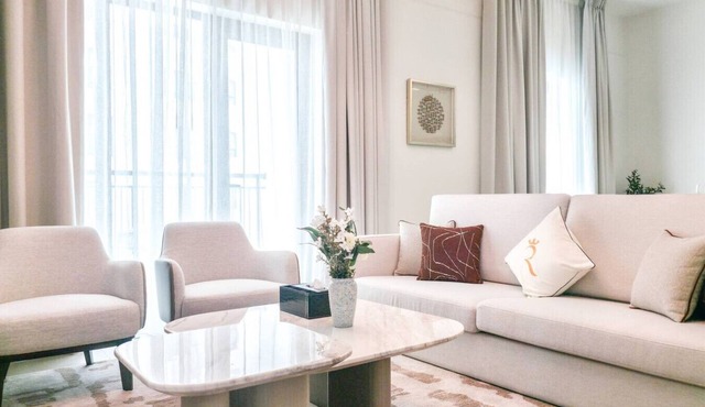 Luxury 2BR + Maid | Balcony | Yas Golf