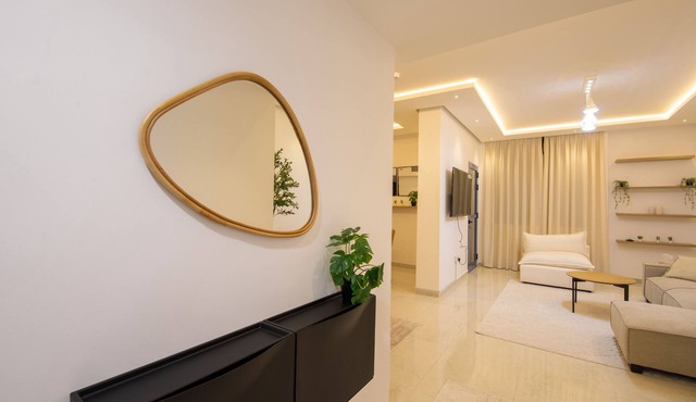 Luxury Brand New 2BD Apt. in AJM, NEAR Beach, FREE Parking
