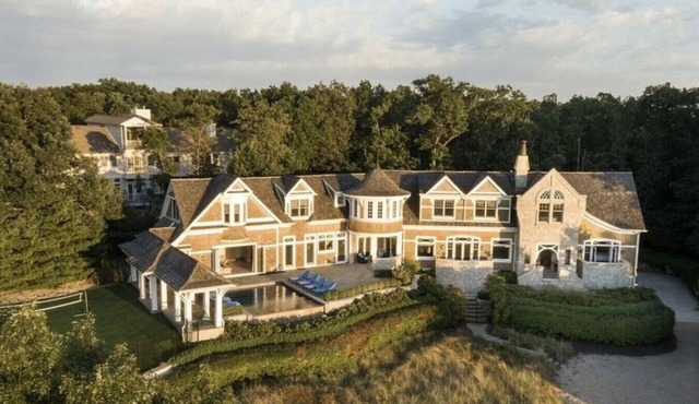 Luxury Estate | Infinity Pool & Lake Views