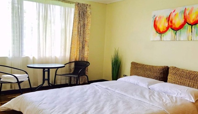 Mango Boulevard Hotel