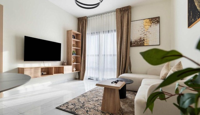 Modern 1BR Near Metro with Pool Gym & Balcony