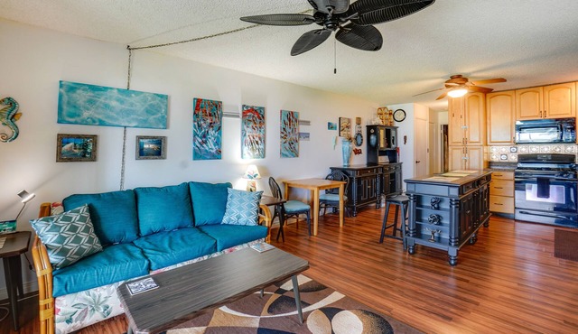 Molokai Island Retreat w/Ocean View & Pool!