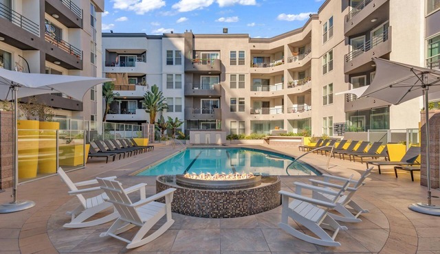 Neat Marina Studio by the Ocean Pool Gym Hot Tub BBQ Office