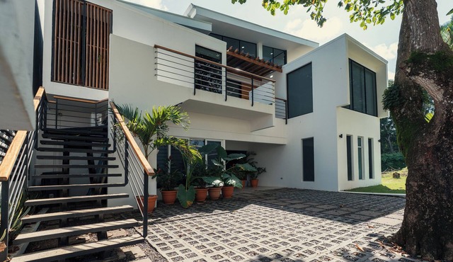 NEW 9BR Villa-Steps To Beach-Gated Community-Private Beach Club