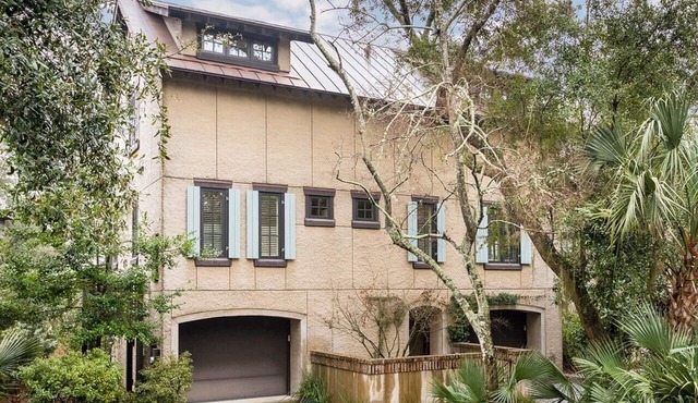 New to Rental Market! Stunning home in perfect, central location