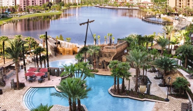 Orlando | Pool & Disney Access | 3BR Sleeps 10
