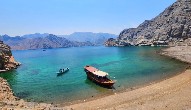 Overnight Camping at Dhow with Dolphin Watching, Snorkeling Telegraph Island