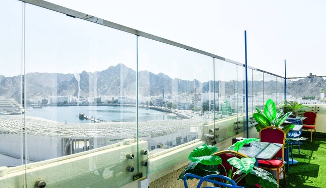 OYO 137 Marina Hotel