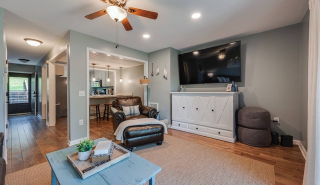 Relax and get Cozy on Keowee with a sandy beach & lake access in 2 bd townhome.