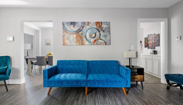 Renovated 5BR in Old Mt. Pleasant