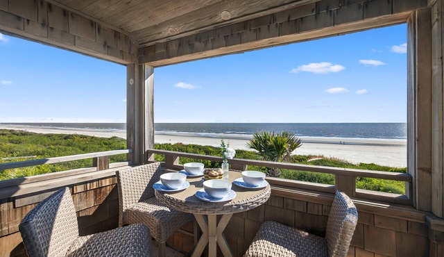 Renovated STUNNING Oceanfront Views! 3 bedrooms at Windswept!