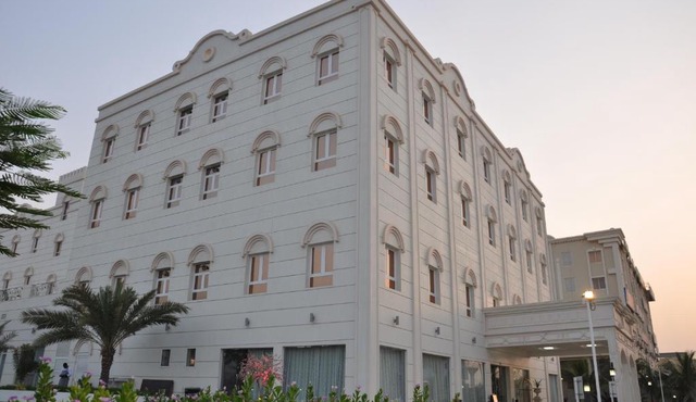 Royal Gardens Hotel