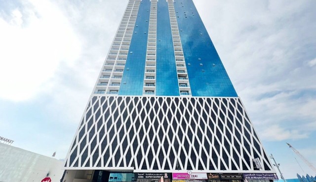 Sea view and higher floor