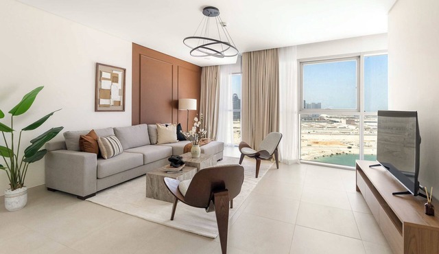 Silkhaus Large 3BR+Maid | Radiant Viewz Reem
