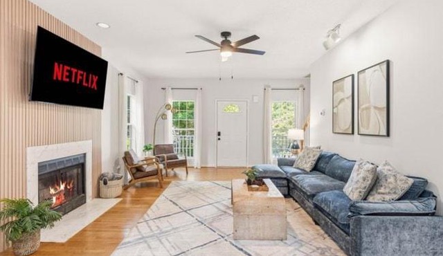 Sleeps 12 Near Downtown GVL Game Room Fire Pit