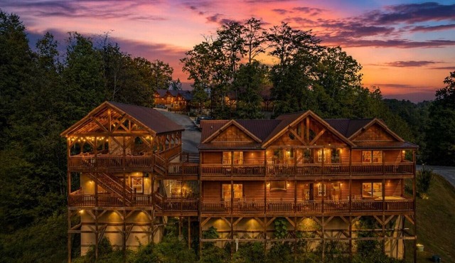 Sleeps ~22, Heated Indoor Pool, Hot Tub, Game Room