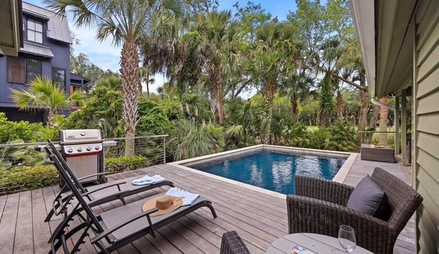 SPACIOUS Kiawah Home, Pet Friendly and Private Pool!