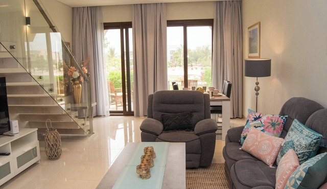 Spacious townhome with lagoon view with all amenities.