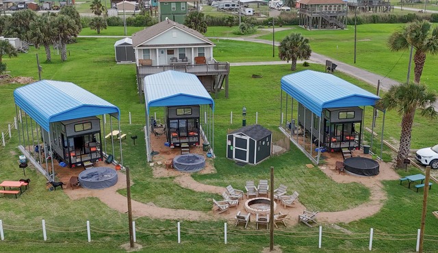Sunrise Sonata beach tiny home, steps to the sand!