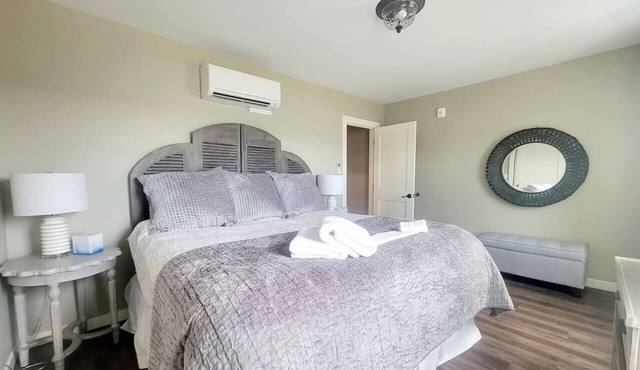 The Front St Lofts, sleeps 8