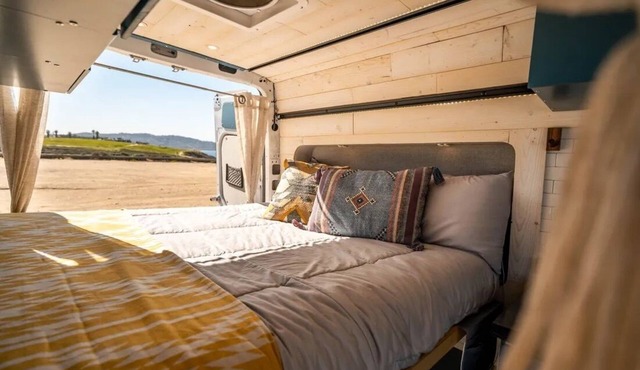 Tranquil 1-bedroom caravan in San Diego