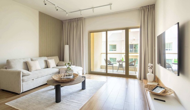 Vibrant 1BR in the Heart of The Greens - Sleeps 3!