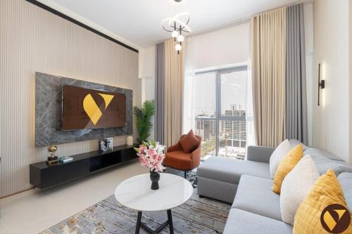 Vogue Vacation Homes, JVC Jeewar Tower near Circle Mall, One Bedroom Apartment with Balcony and City View, Access to all Amenities