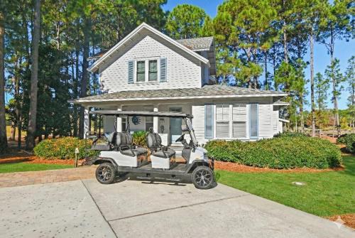 1369 Laurel Grove - The Crows Nest