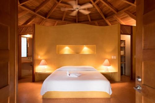 Hotel Playa Negra 