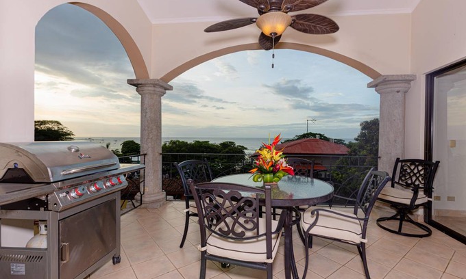 Tamarindo Condo | 167 m² Condo ∙ 3 bedrooms ∙ 8 guests