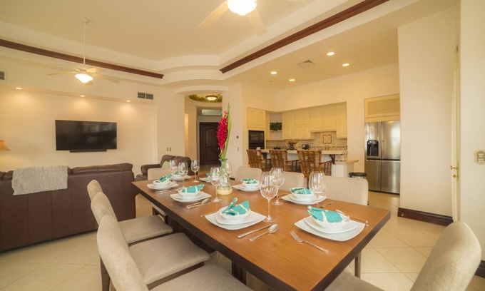 Herradura Condo | 297 m² Condo ∙ 3 bedrooms ∙ 8 guests