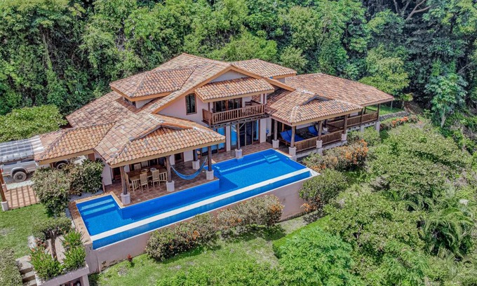 Islita House | 502 m² House ∙ 3 bedrooms ∙ 6 guests
