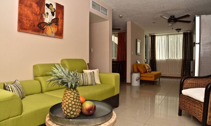 Barrio Santa Lucia Condo | Dimorian ⭐️⭐️ ⭐️⭐️⭐️ condo, pool, BBQ, one block from beach, Costa Linda, Jaco