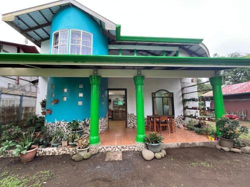 Tortuguero House | Hostel Castle House