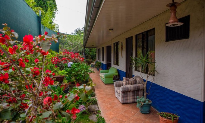 Cartago Resort | Private room ∙ 1 guest