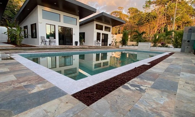 Ballena Apartment | Uvita-family friendly villas