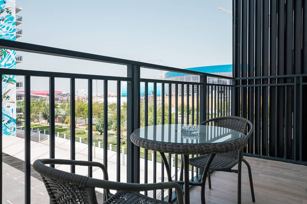 Photo of Patio Balcony in Al Raha Beach