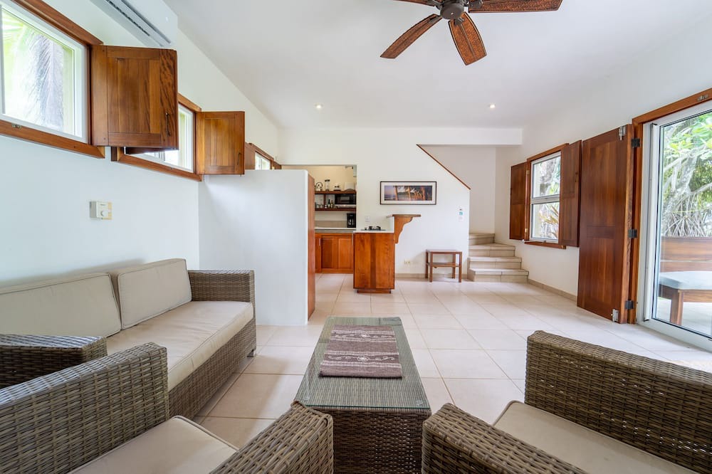 Photo of Livingroom in Javilla