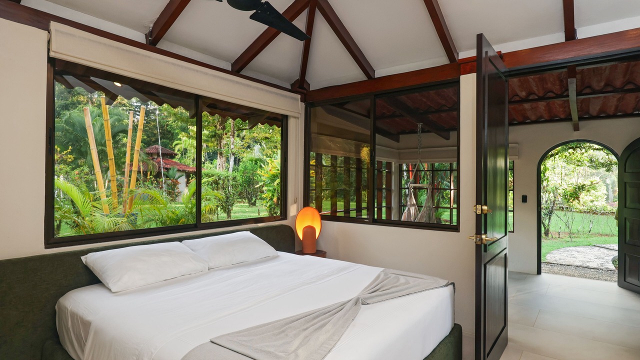 Photo of Bedroom in Drake Bay
