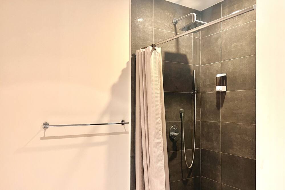 Photo of Bathroom in Heredia
