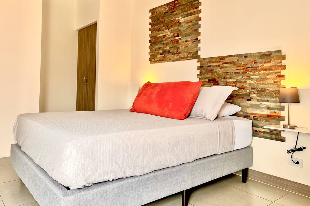 Photo of Bedroom in Heredia