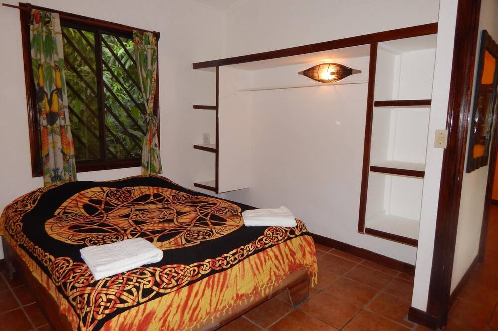 Photo of Bedroom in Quepos