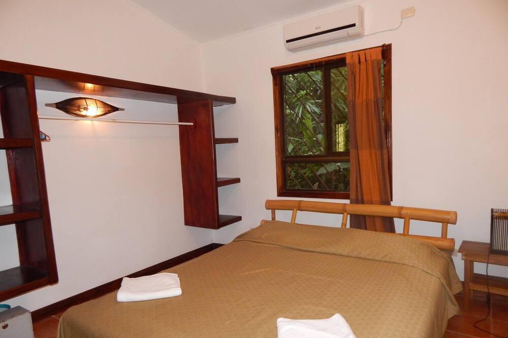 Photo of Bedroom in Quepos