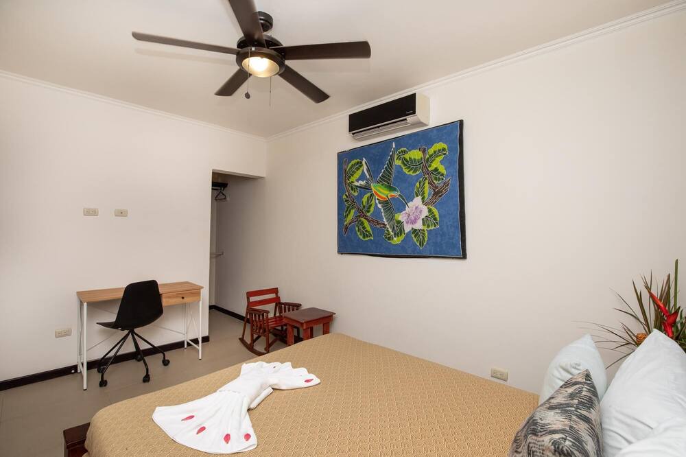 Photo of Bedroom in Quepos