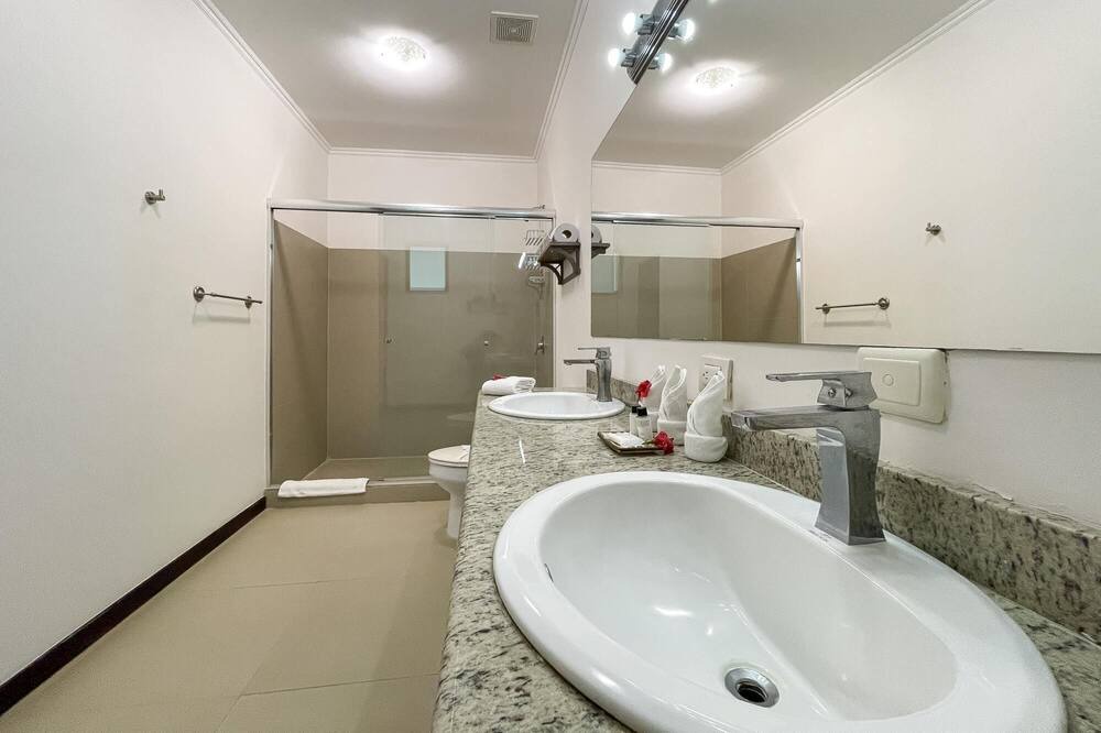 Photo of Bathroom in Quepos