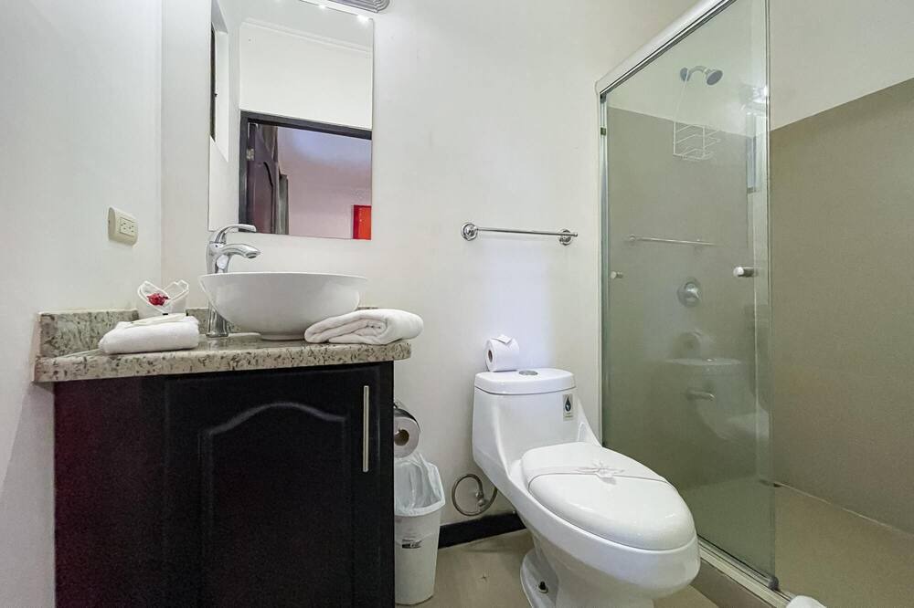 Photo of Bathroom in Quepos