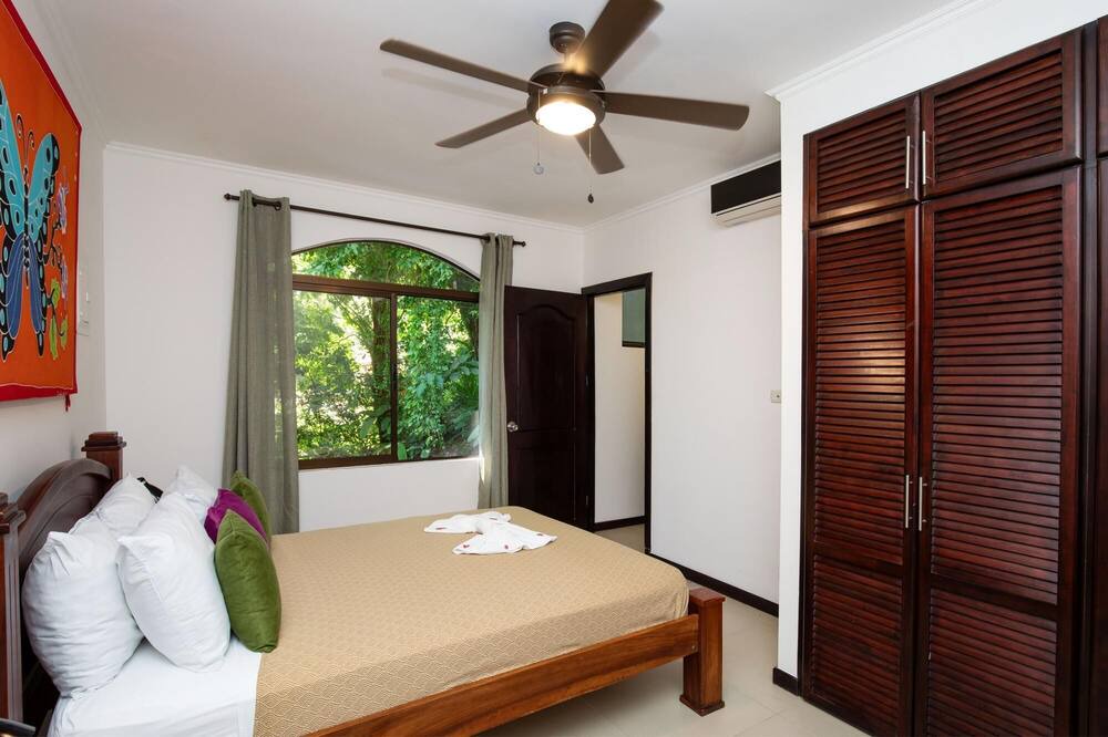Photo of Bedroom in Quepos
