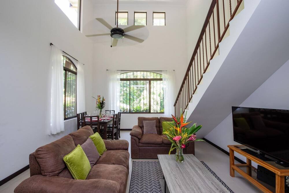 Photo of Livingroom in Quepos