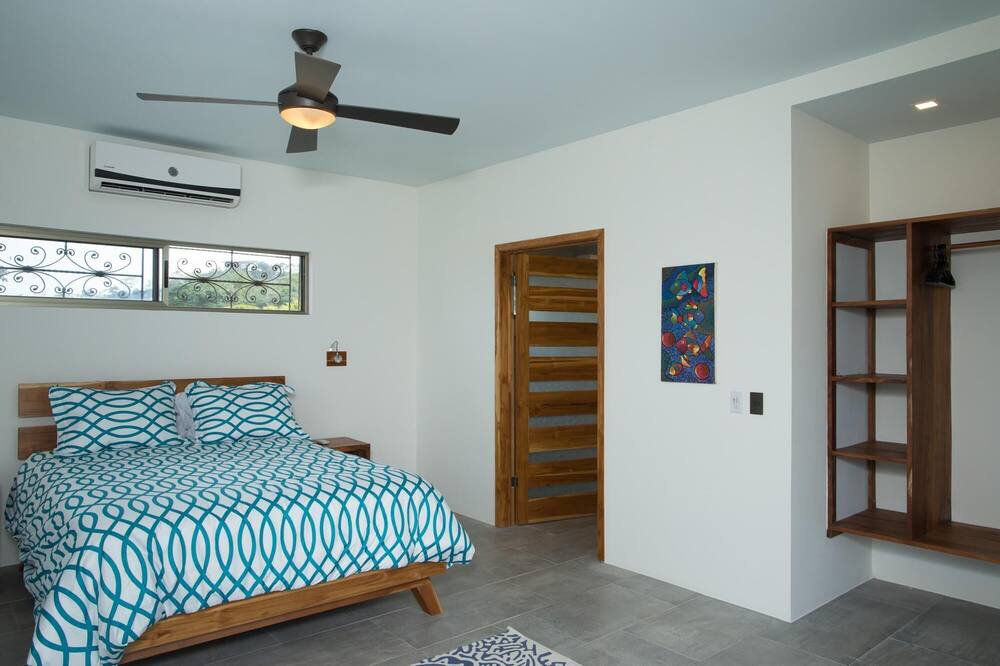 Photo of Bedroom in Quepos