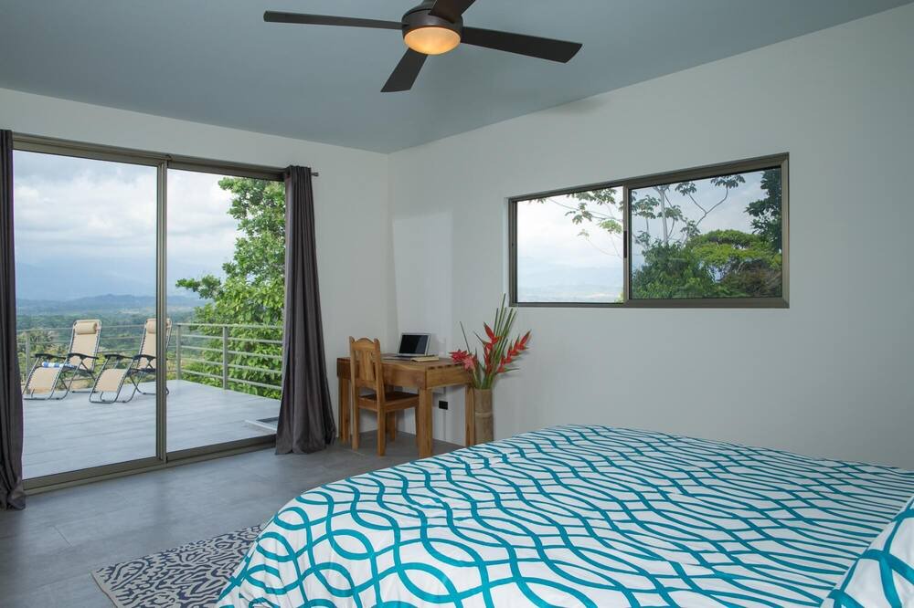 Photo of Bedroom in Quepos